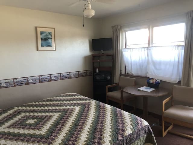 Standard Single Room, 1 King Bed