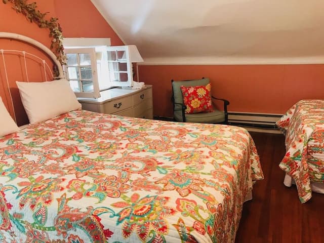 Room (Iris' Room)