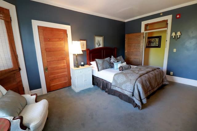 Suite, 2 Bedrooms, Non Smoking, Balcony (Gladiolus)