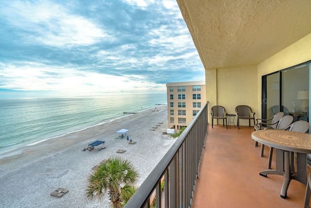 Condo (3 Bedrooms)