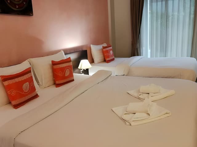 Deluxe Triple Room