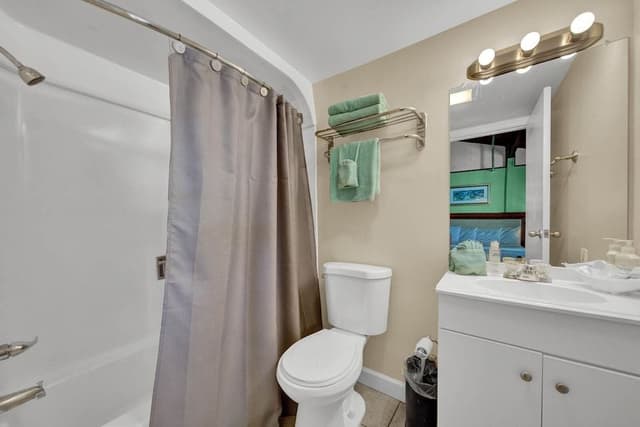 Standard Single Room, 1 King Bed, City View