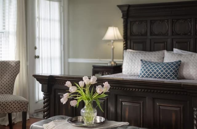 Room (10 Princess Margaret)