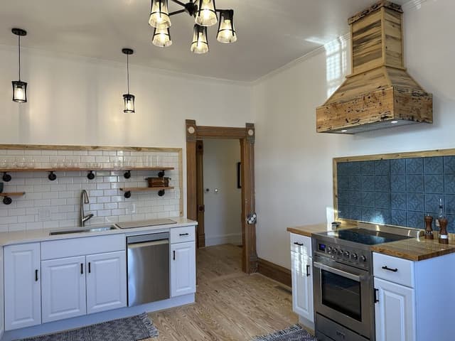 The 1800's Suite