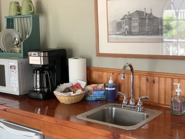 The Cottage (Pet friendly)