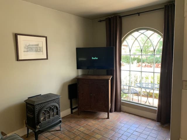 The Cottage (Pet friendly)