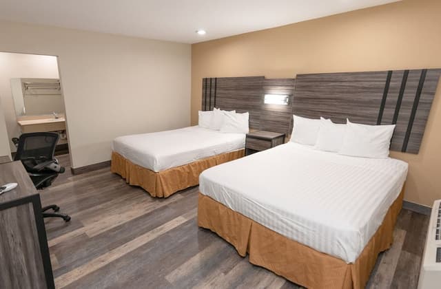 Room, 2 Queen Beds, Non Smoking
