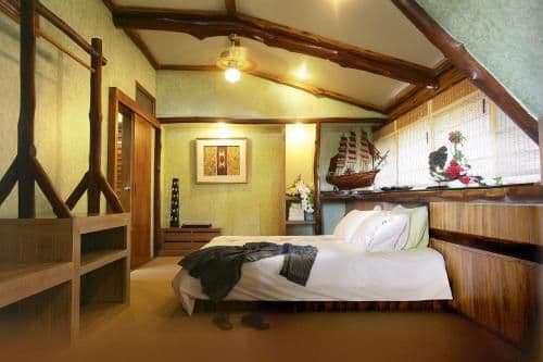 Suite with Mountain View