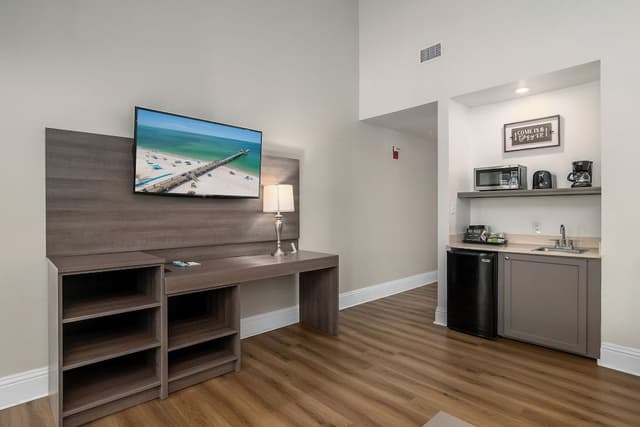 Suite, 1 King Bed