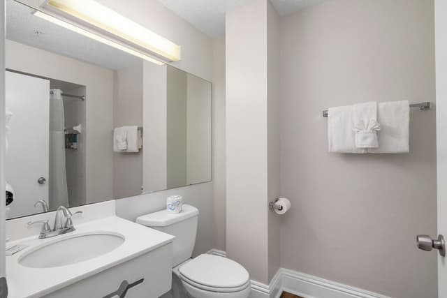 Standard Room, 1 King Bed