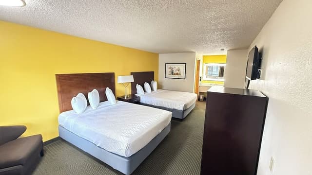 Standard Double Room, 2 Queen Beds