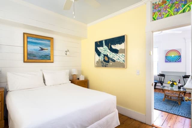 Room (Room 1)