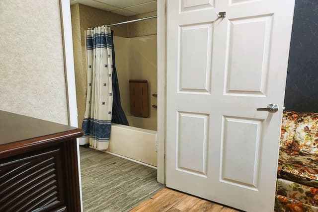 Studio Suite, 1 King Bed, Kitchenette