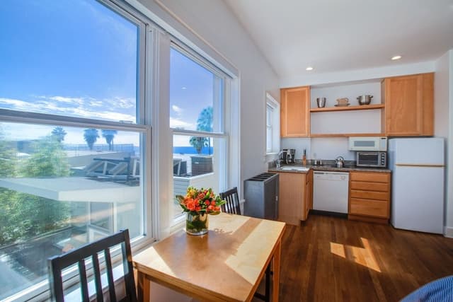 Studio Suite with Partial Ocean View