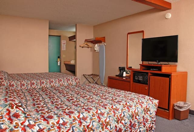 Standard Room, 2 Queen Beds