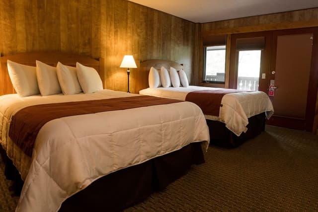 Family Room, Multiple Beds (Not Pet Friendly)