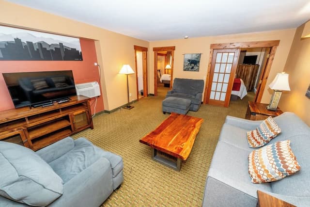 Suite, Multiple Beds (Not Pet Friendly)