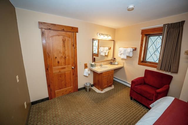 Suite, Multiple Beds (Not Pet Friendly)