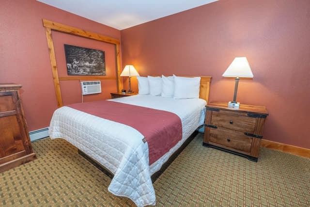 Family Apartment, Multiple Beds (Not Pet Friendly)