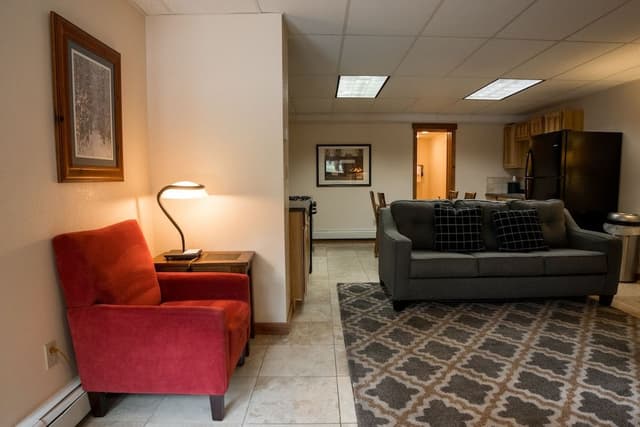 Basic Apartment, 2 Bedrooms, Pet Friendly