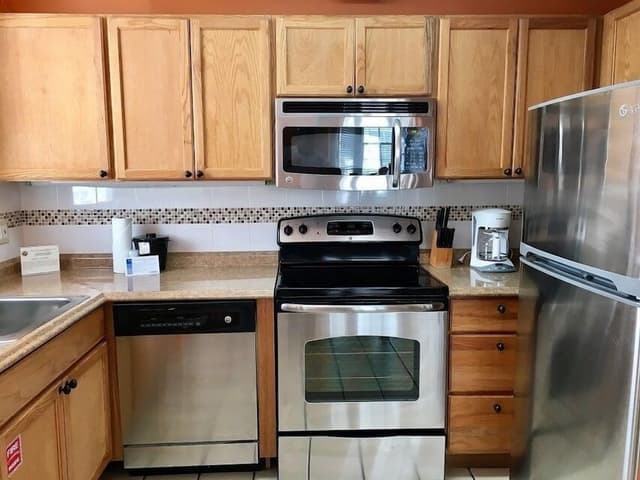 2G Cuban Club Premium 1 Bedroom Condo, 2 Queen Beds, 1.5 Baths, Annex Building, 2nd Floor