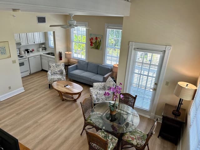 2F Cuban Club Premium 1 Bedroom Condo, 2 Queen Beds, 1.5 Baths,Annex Building, 2nd Floor