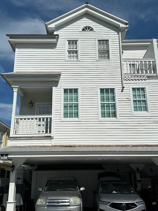 2G Cuban Club Premium 1 Bedroom Condo, 2 Queen Beds, 1.5 Baths, Annex Building, 2nd Floor