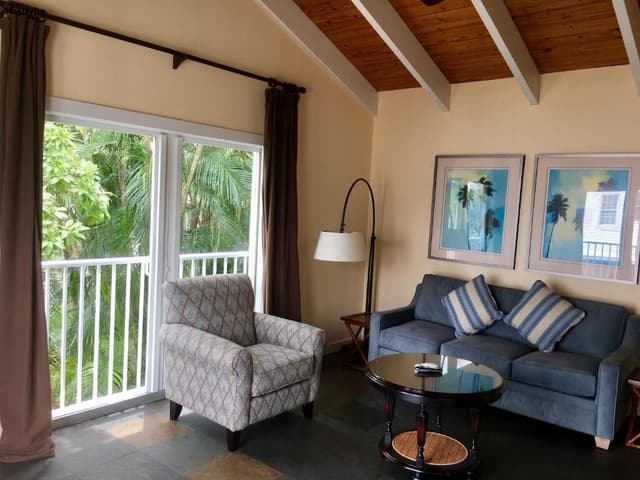 Bottle Palm Superior King Suite, 1 King Bed, Garden and Pool View, 2nd Floor Stair Access