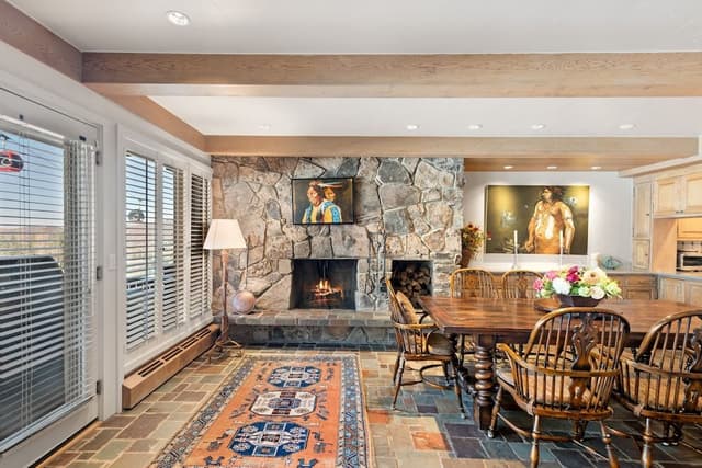 Condo, 3 Bedrooms