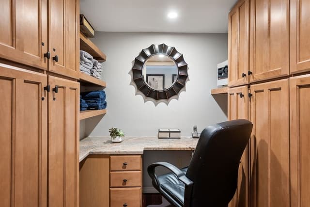 Condo, 2 Bedrooms