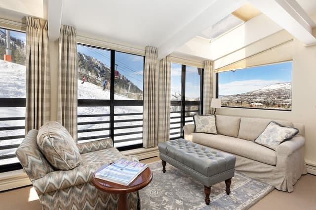 Condo, 3 Bedrooms