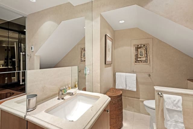 Condo, 3 Bedrooms