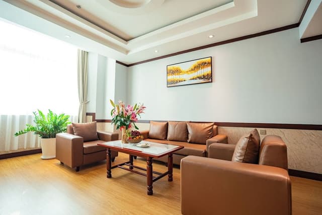 Executive Suite, River View