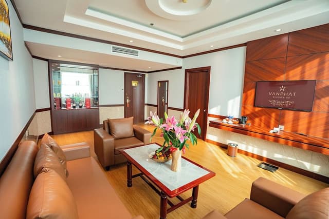 Executive Suite, River View