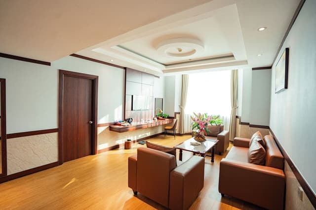 Executive Suite, River View