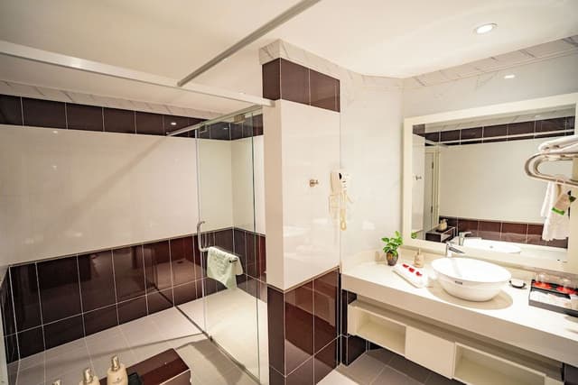 Executive Suite, River View