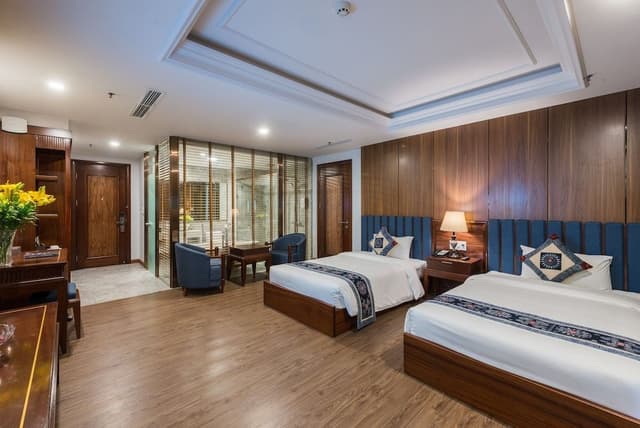 Grand Deluxe Room Mountain View