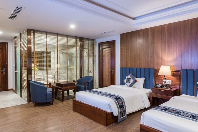 Grand Deluxe Room Mountain View