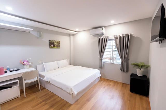 Standard Double Room, City View