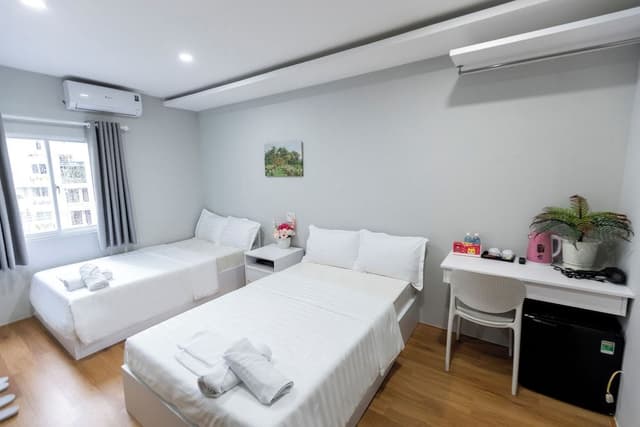 Standard Twin Room