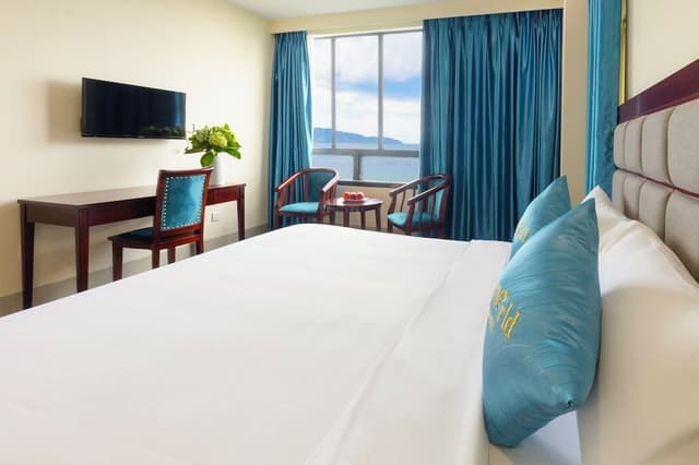 Suite, Sea View