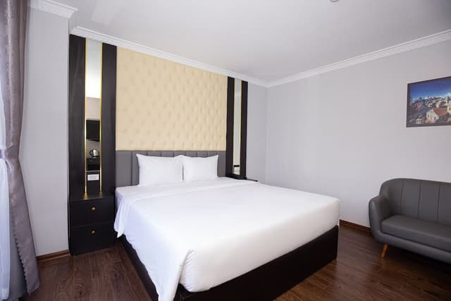 Deluxe Double Room, Balcony, City View