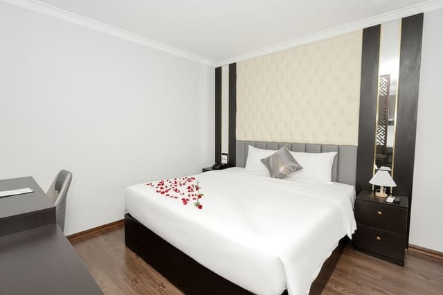 Deluxe Apartment, 1 Bedroom, Balcony, City View