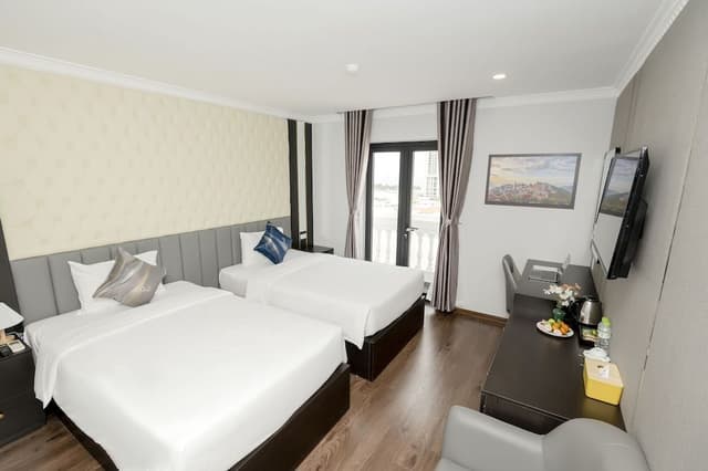 Deluxe Apartment, 1 Bedroom, Balcony, City View