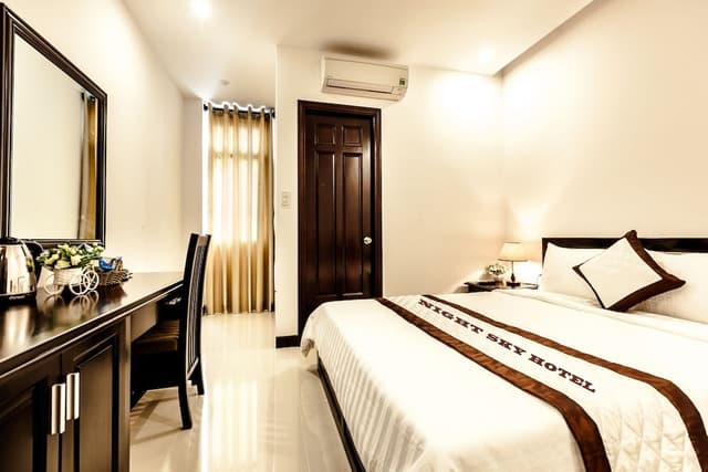 Superior Room, 1 Double Bed, City View