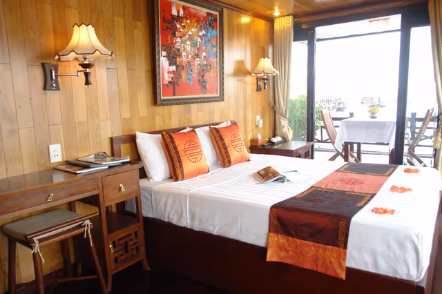 Royal Palace View Suite with Balcony