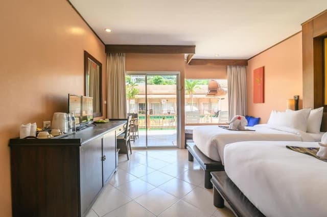 Pool Access Room