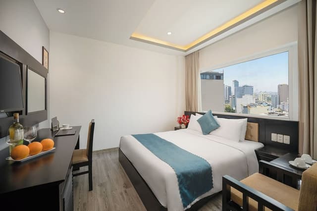 Deluxe Room, City View