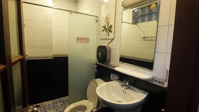 1 bed in dormitory