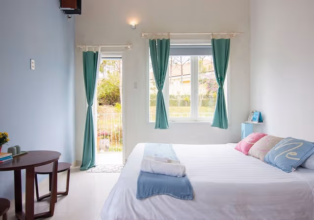 Standard Room, 1 Queen Bed